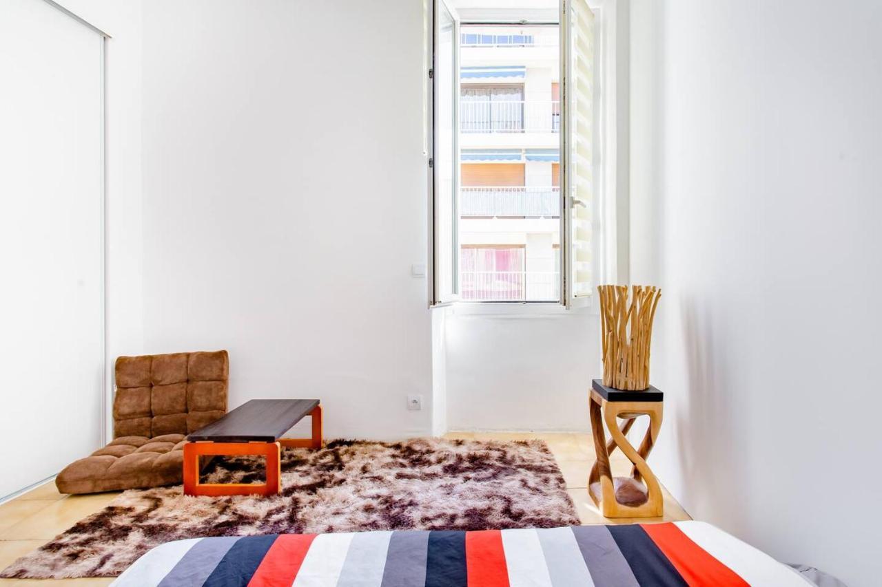 Room Rental In Apartment In Marseilles Exterior foto